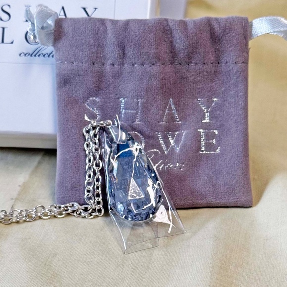 3 PCE SET, LARGE 1 ½ in.  GENUINE CRYSTAL NECKLACE & MATCHING EARRINGS, by SHAY, - Picture 3 of 8